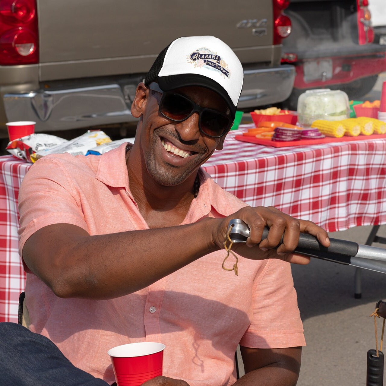 Alabama Fight , white folding chair, Alabama sweet tea party,Trucker Caps